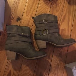 Cute grey booties